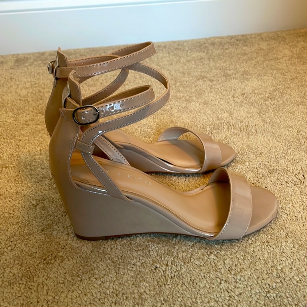 Dressy platform sandals, nude, size 7.5, 3” heel